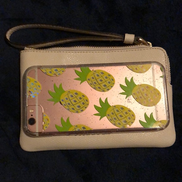 Coach Wristlet - Picture 6 of 8